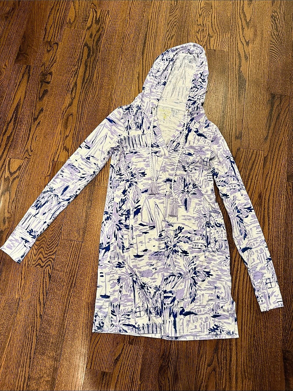 Lilly Pulitzer Floral Hooded dress in Purple & White Size extra Small